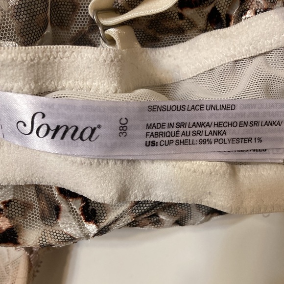 Three Soma lace unlined bras. 38C - Picture 5 of 6